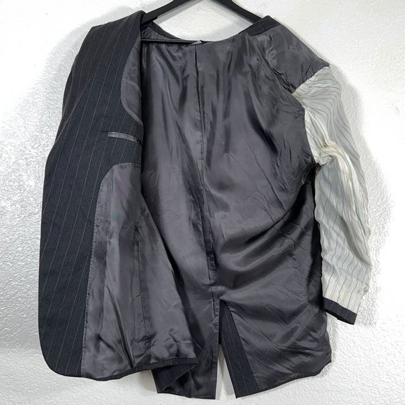 Jos A Bank Gordon 100% Wool Pinstripe Blazer in Charcoal Men's Size 46R - Picture 8 of 9